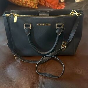 MICHAEL KORS Black Crossbody Bag